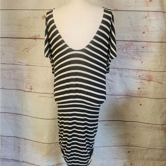 Alice + Olivia Striped Ruched Side Dress Size S - Picture 1 of 6